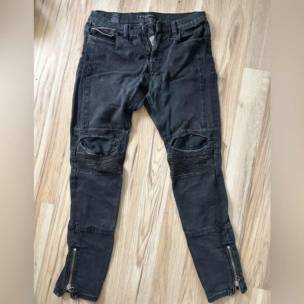 Cult of Individuality Black Skinny Jeans with Lower-Leg Zippers - Picture 2 of 2